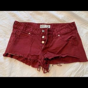 Maroon low rise abercrombie shorts